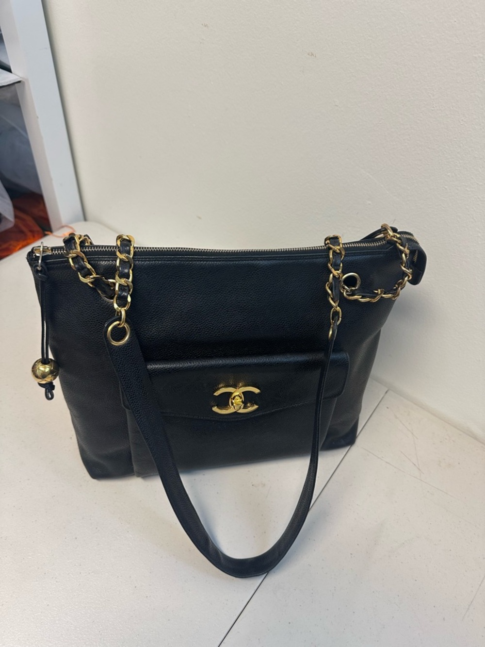 CHANEL Black Leather Shoulder Bag with Gold Hardware - Picture 16 of 17